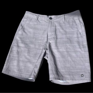 MICROS SZ 32 Men's Gray mid length back zip pocket zip close board Shorts